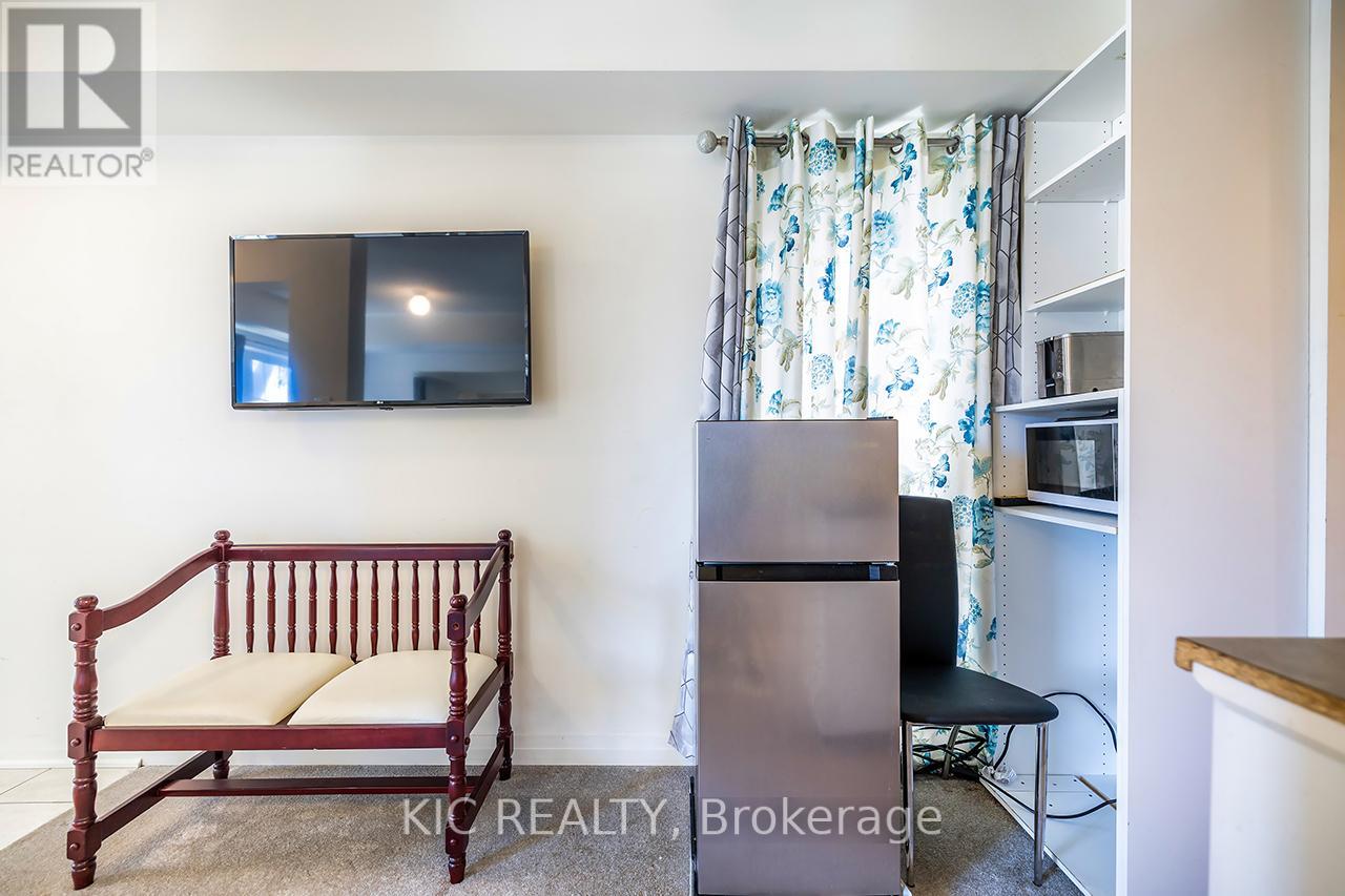 1557 GREEN ROAD - 38