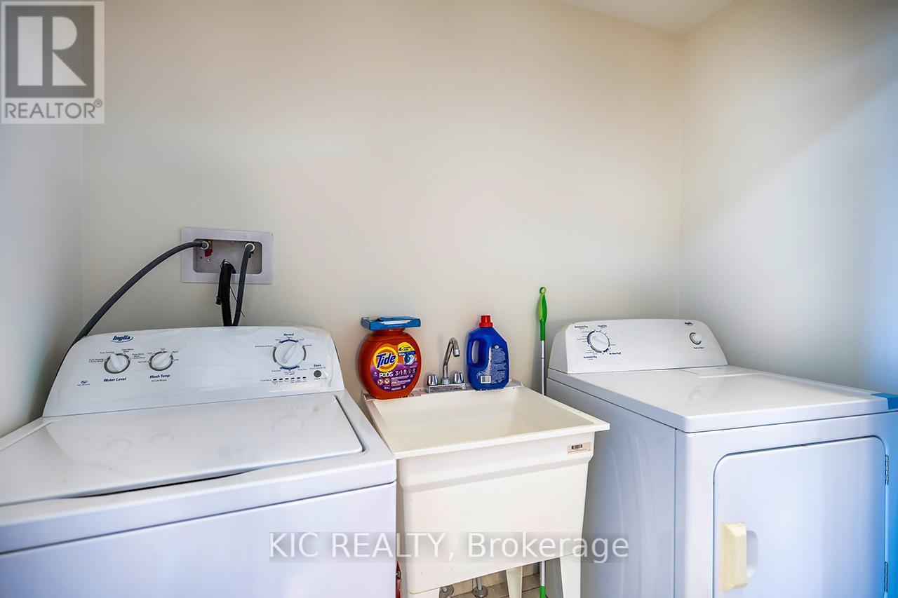 1557 GREEN ROAD - 42