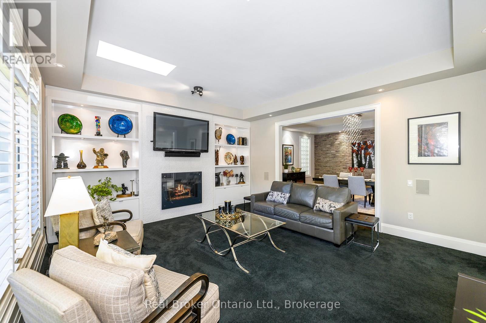 4507 LAKESHORE ROAD - 15