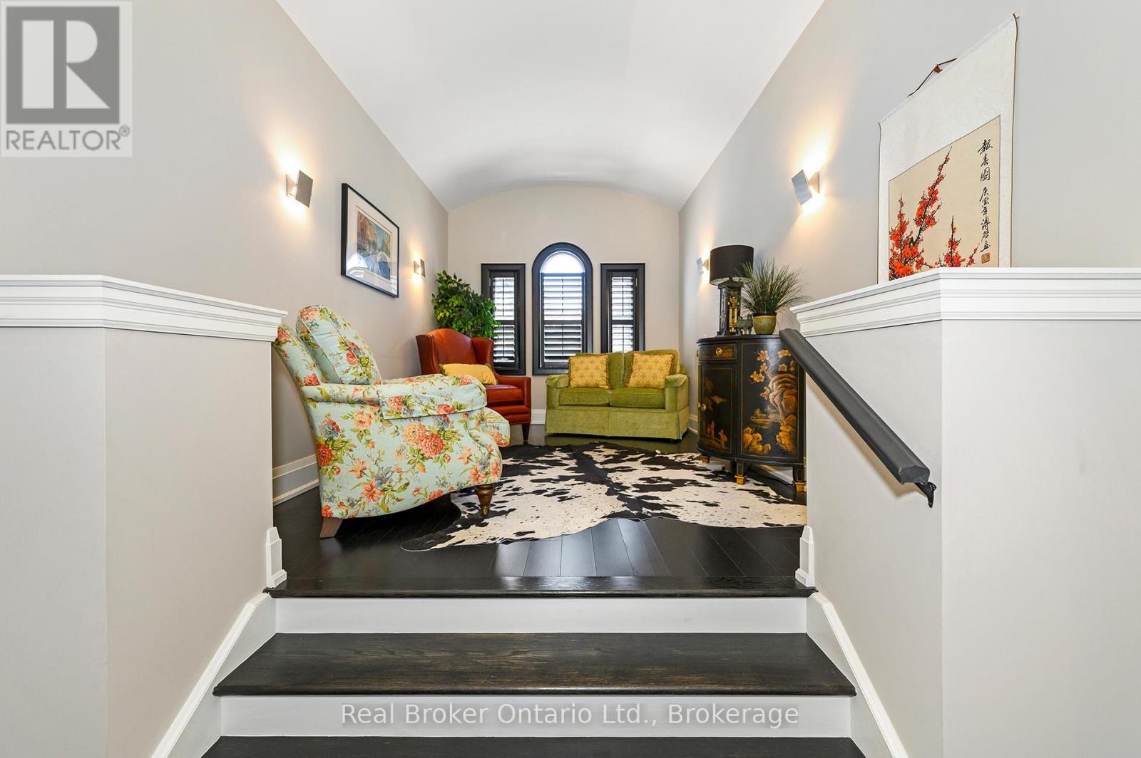 4507 LAKESHORE ROAD - 30