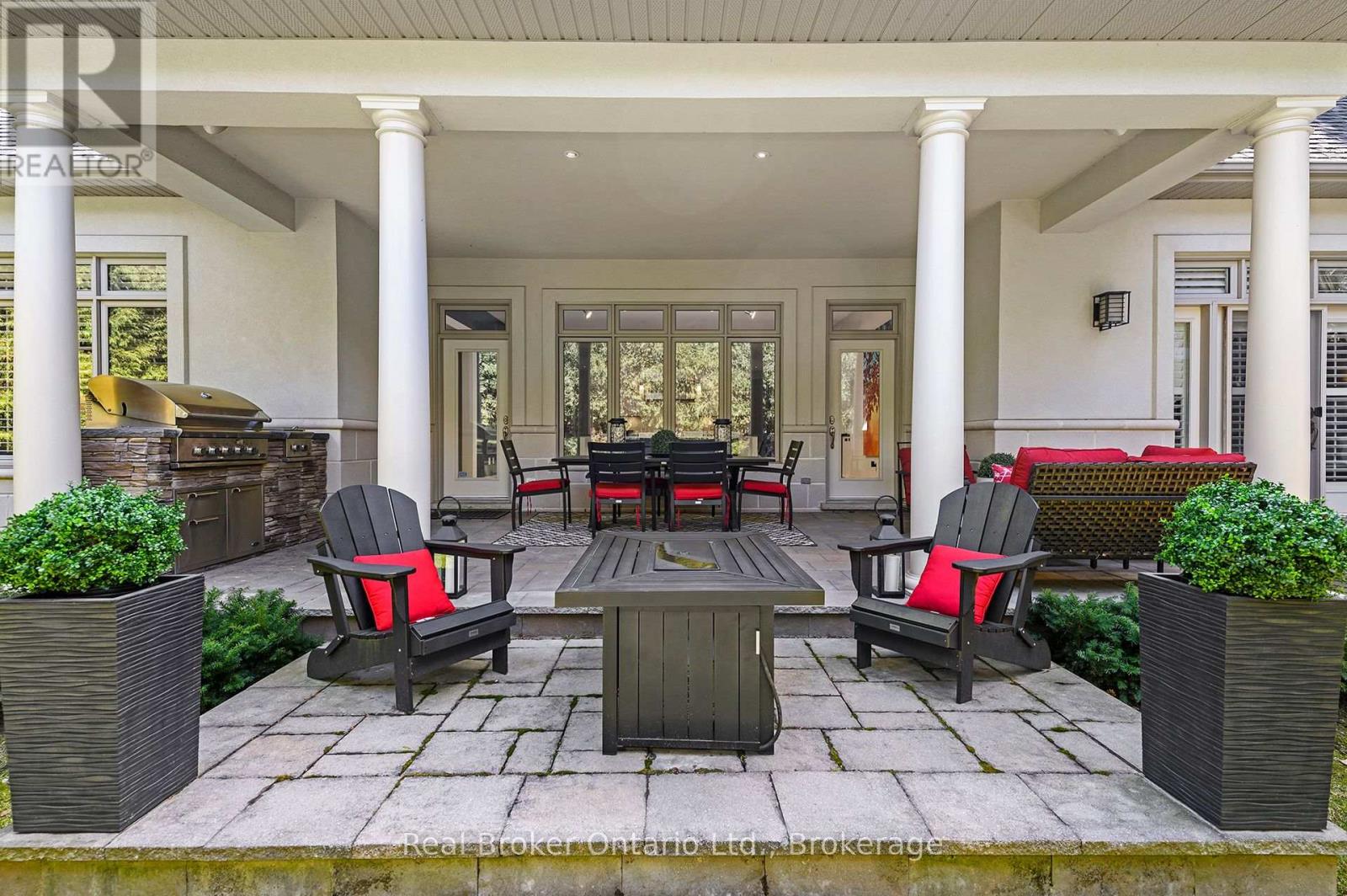 4507 LAKESHORE ROAD - 43