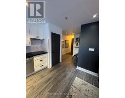 73 Richmond Street W, Toronto, ON M5H4E8 Photo 9