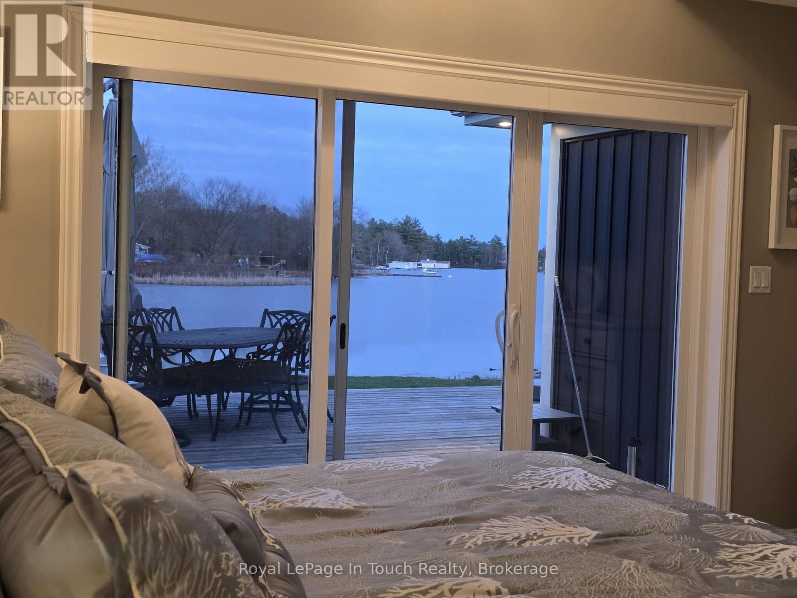 110 LONE PINE ROAD - 43