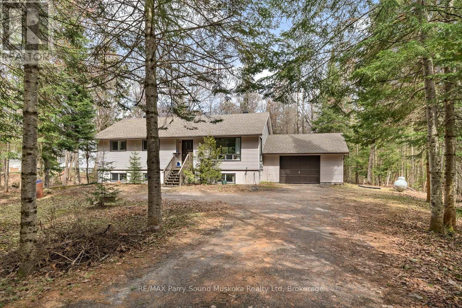 37 HUMPHREY DRIVE - 2