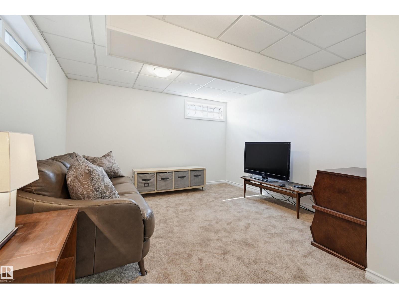 14521 85 AV NW - 32