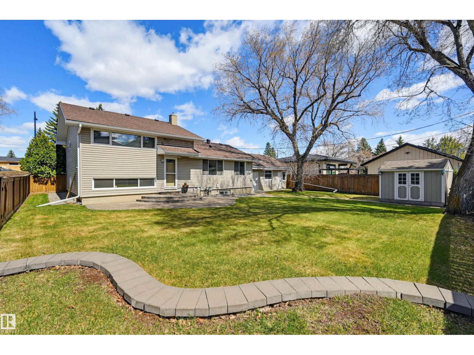 14521 85 AV NW - 38