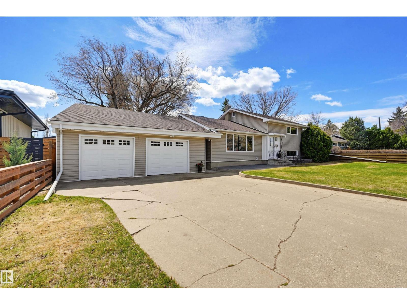 14521 85 AV NW, Edmonton