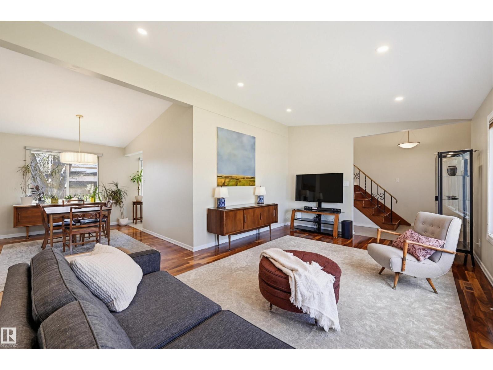 14521 85 AV NW - 7
