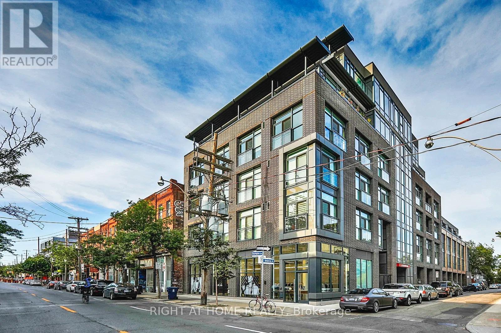 #405 41 OSSINGTON AVENUE - 22