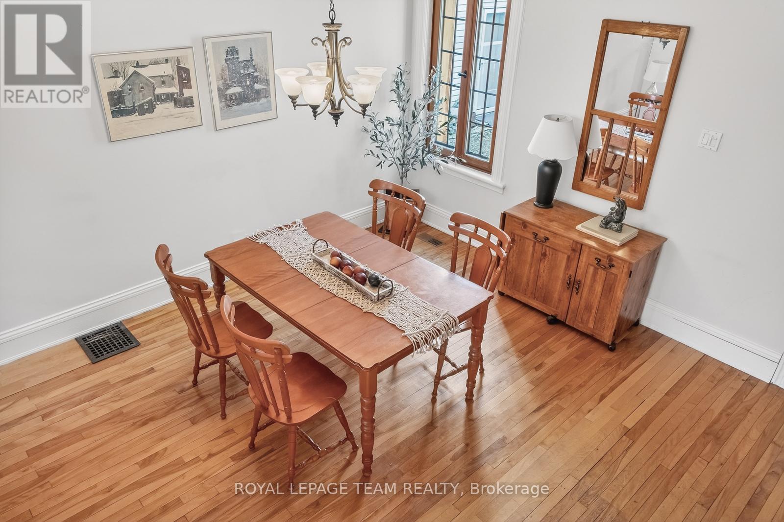 58 ST ANDREW STREET - 35