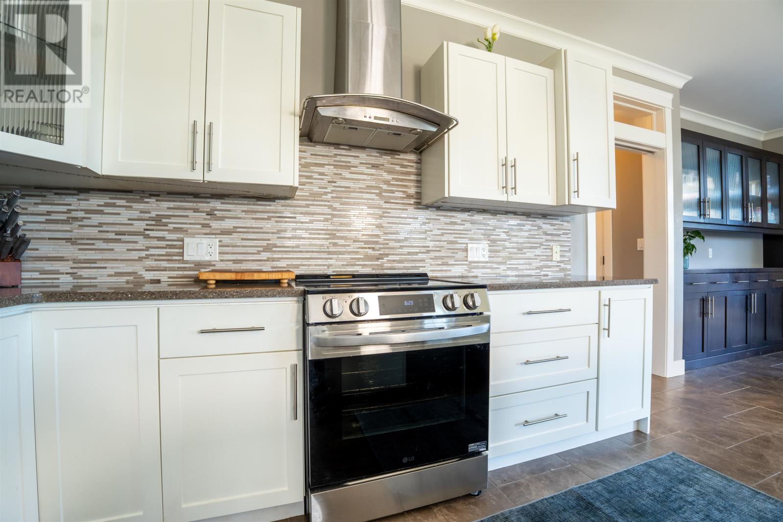 59 GARDINER Drive - 16