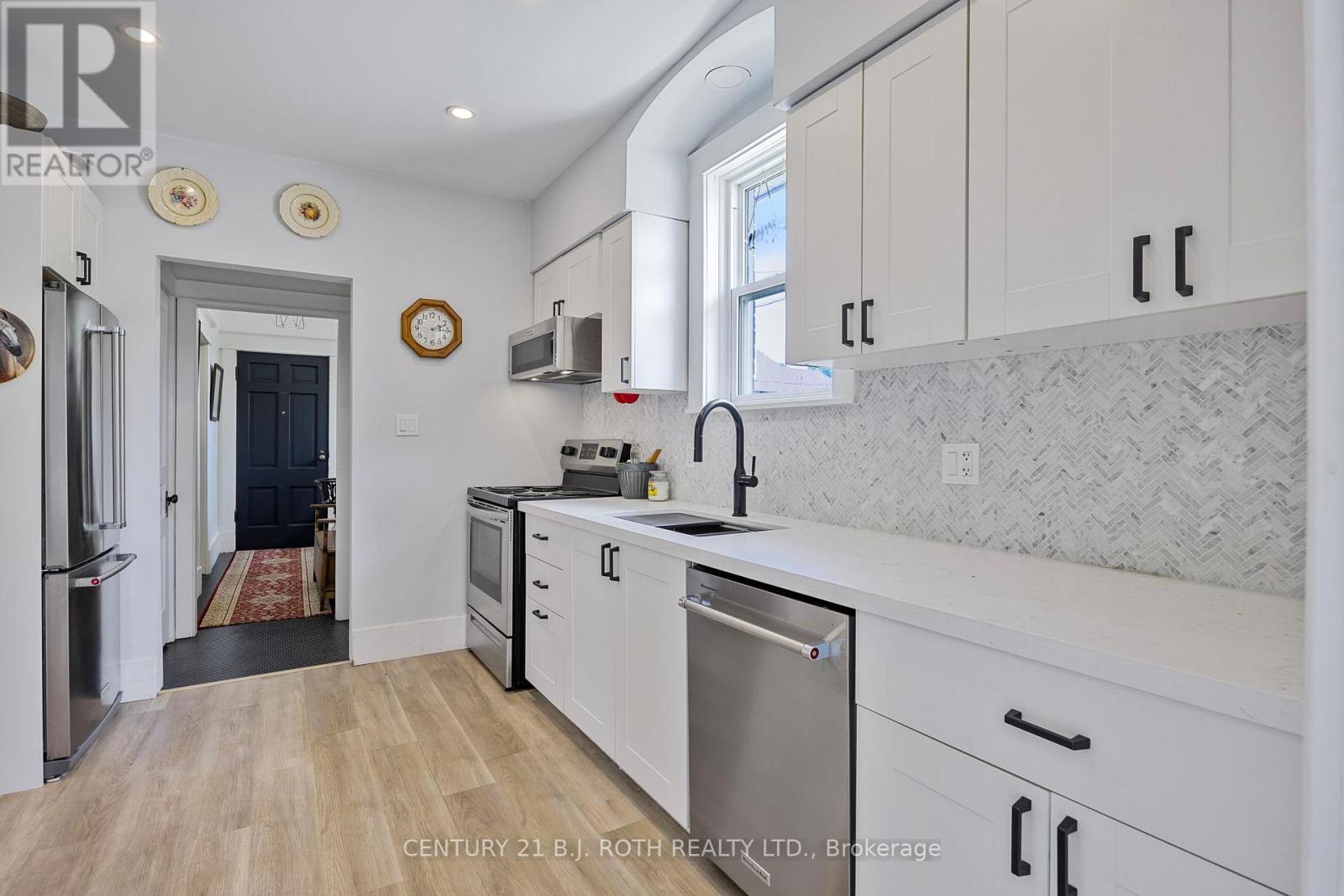 46 CHURCH STREET S - 8
