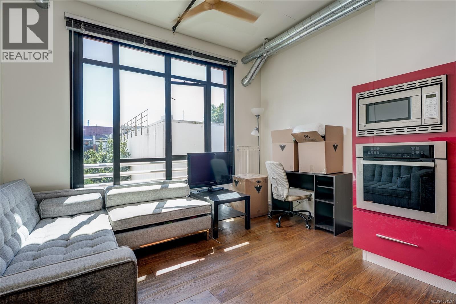 #436 1029 View St - 4