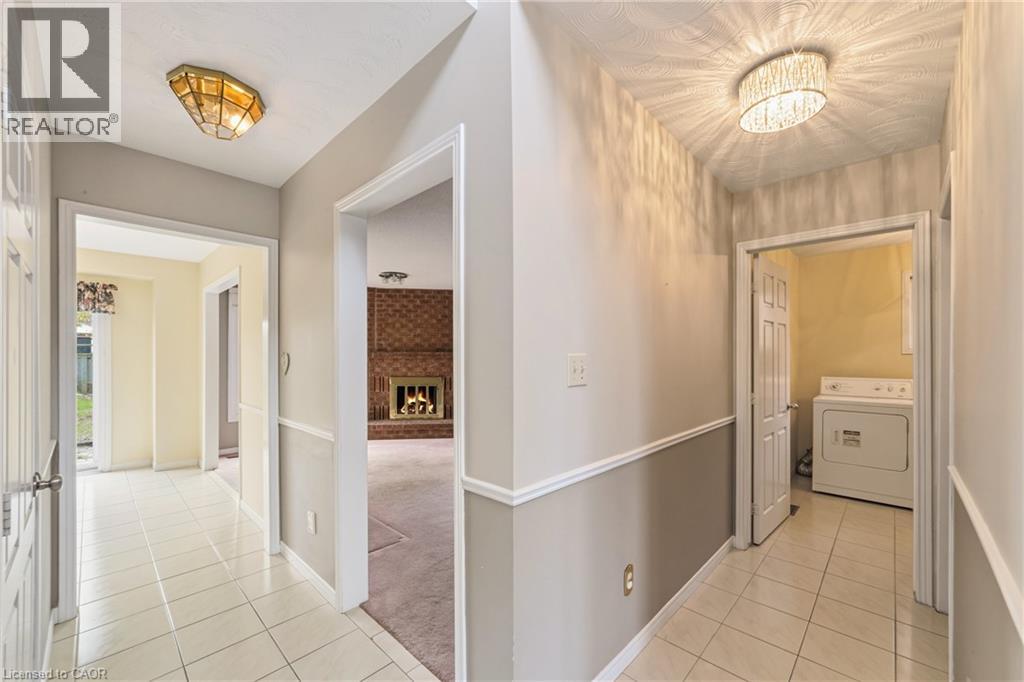 39 VALERA Drive, Stoney Creek, Ontario, L8E4X7 — Photo 19