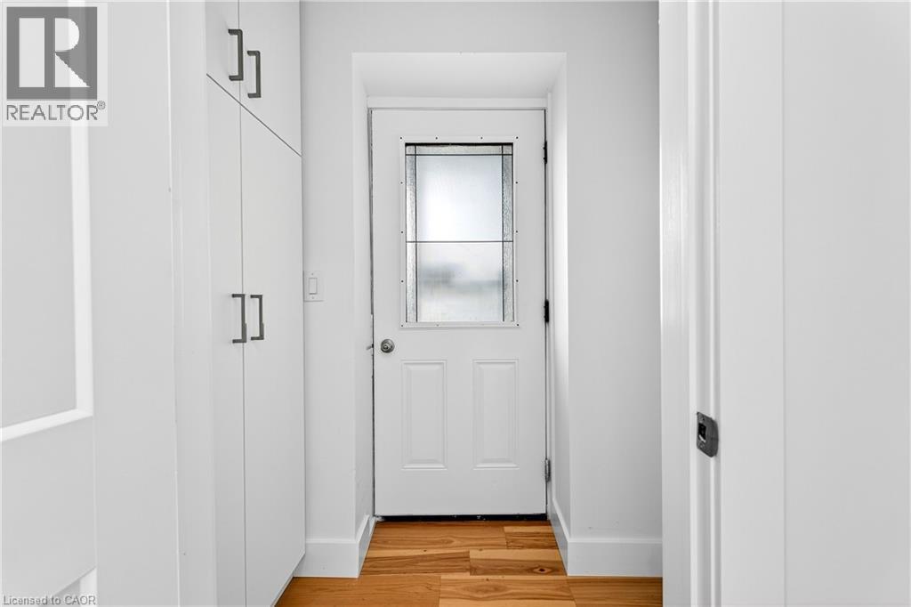 70A AINSLIE Street S, Cambridge, Ontario, N1R3K5 — Photo 2