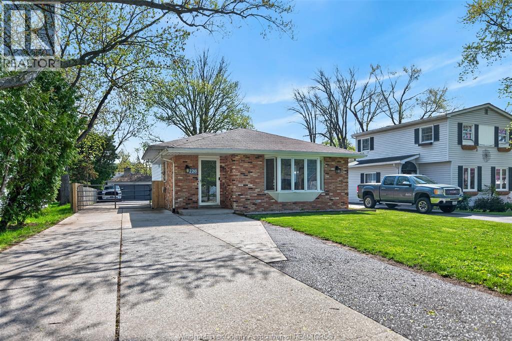 226 EDGEWATER BOULEVARD, Tecumseh, Ontario, N8N2H2 — Photo 5