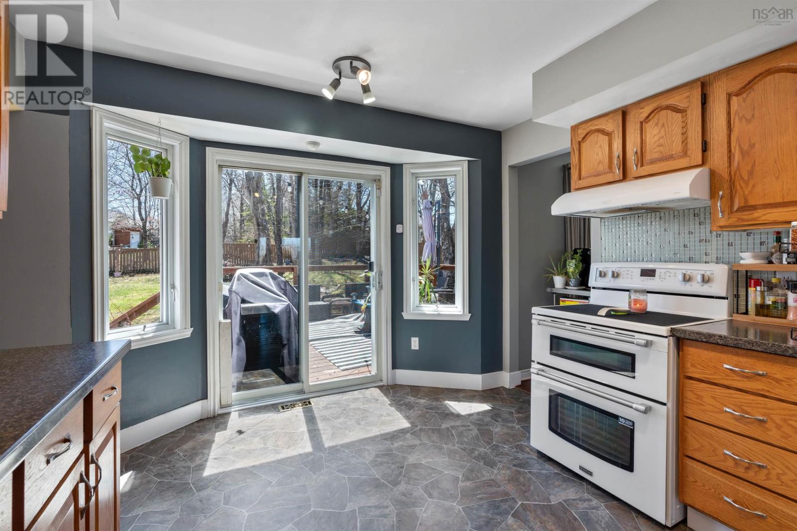 Property 23 of 49 of 15 Auburn Drive