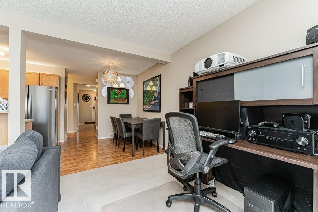 13806 38 ST NW NW, Edmonton