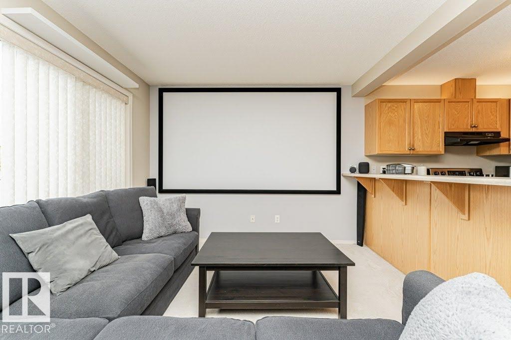 13806 38 ST NW NW, Edmonton