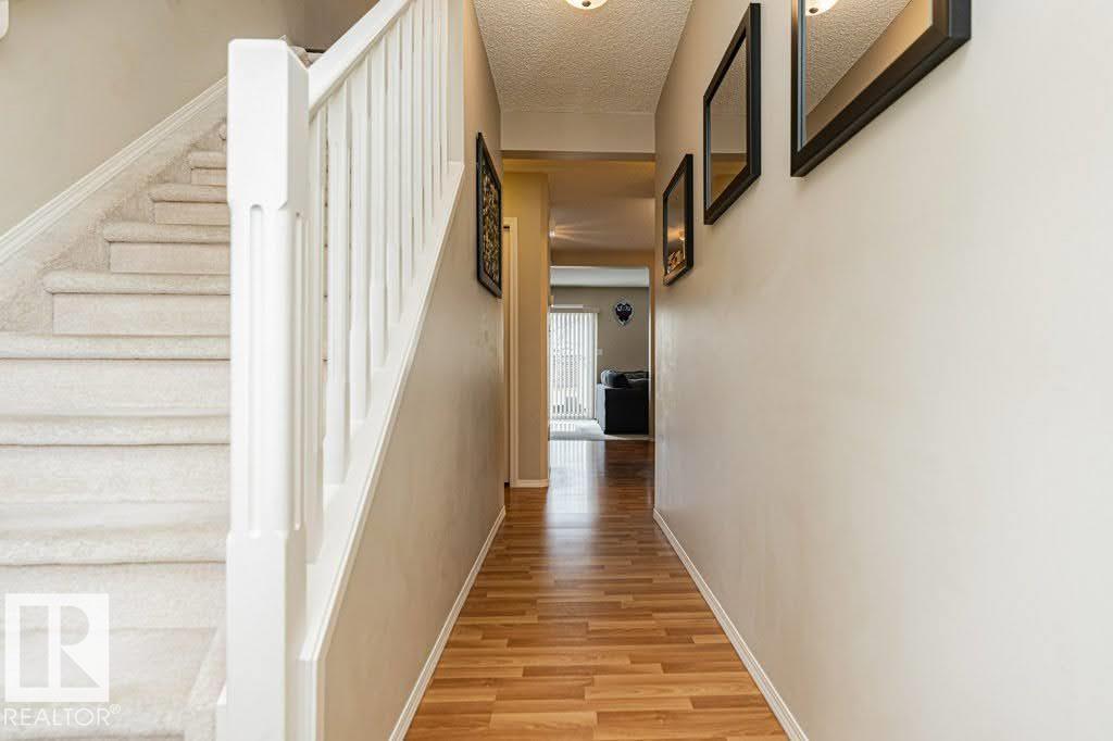 13806 38 ST NW NW, Edmonton