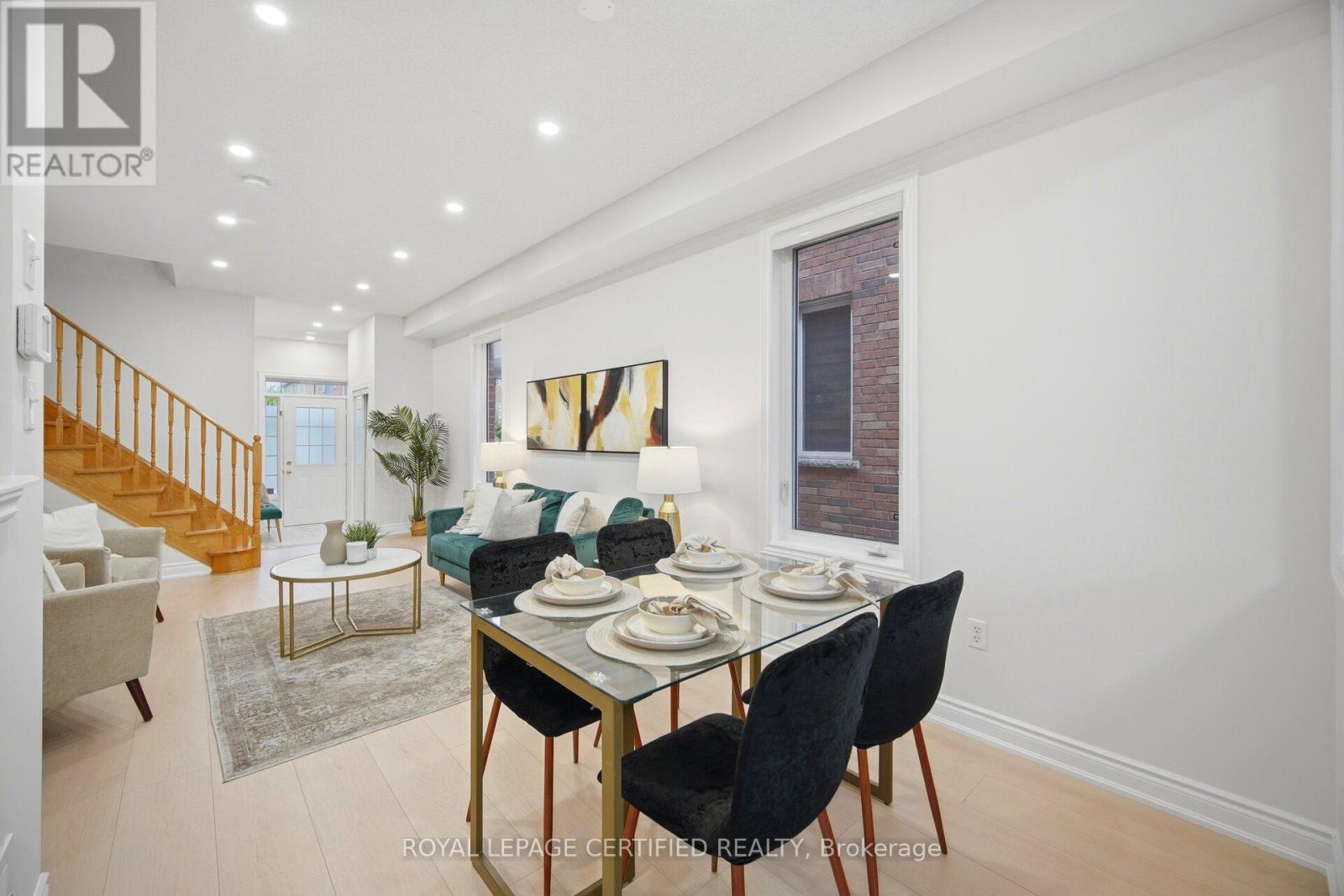 3302 STONEY CRESCENT - 8