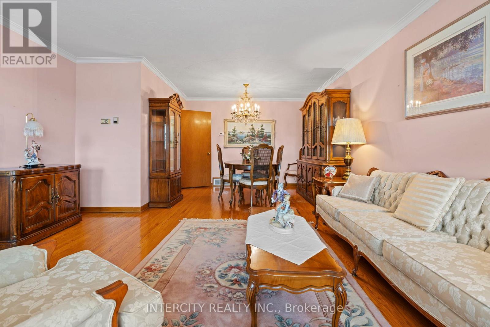 19 GADE DRIVE - 13