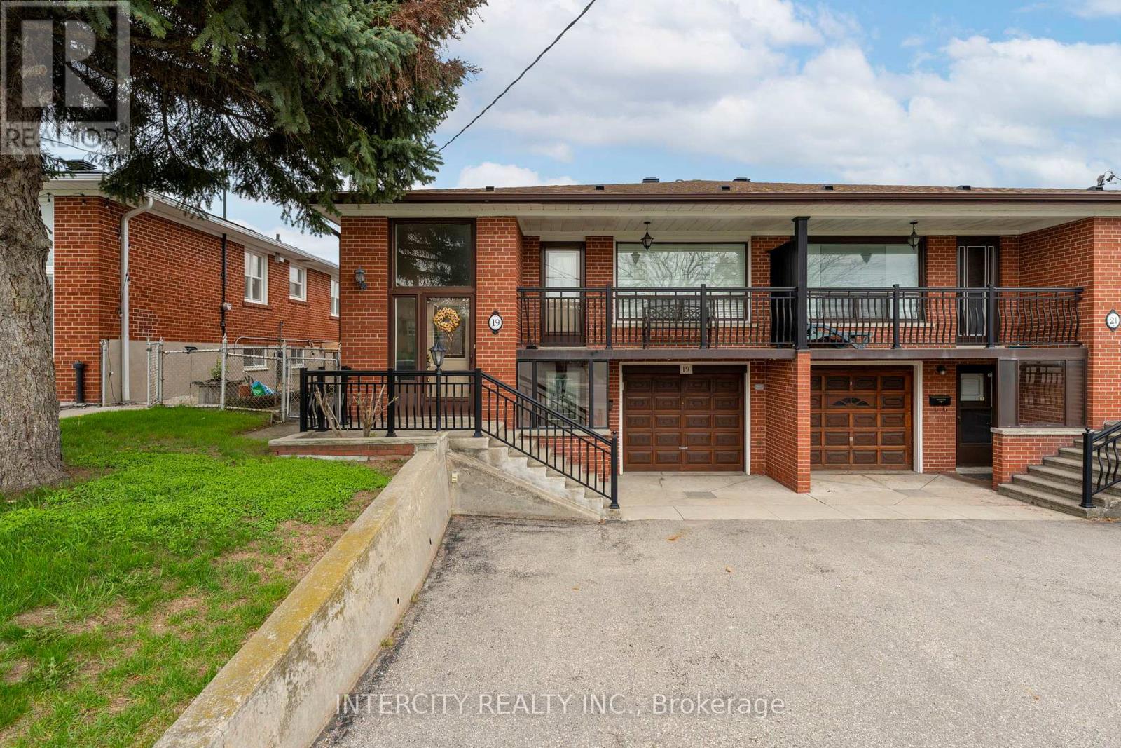 19 GADE DRIVE - 2