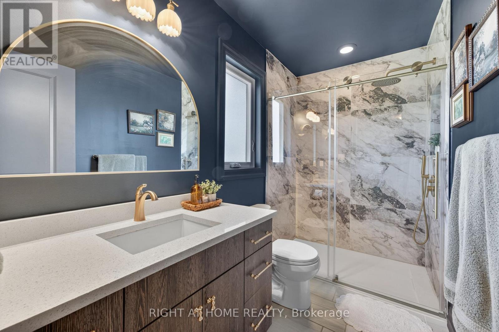 27 WOODBURN DRIVE - 23