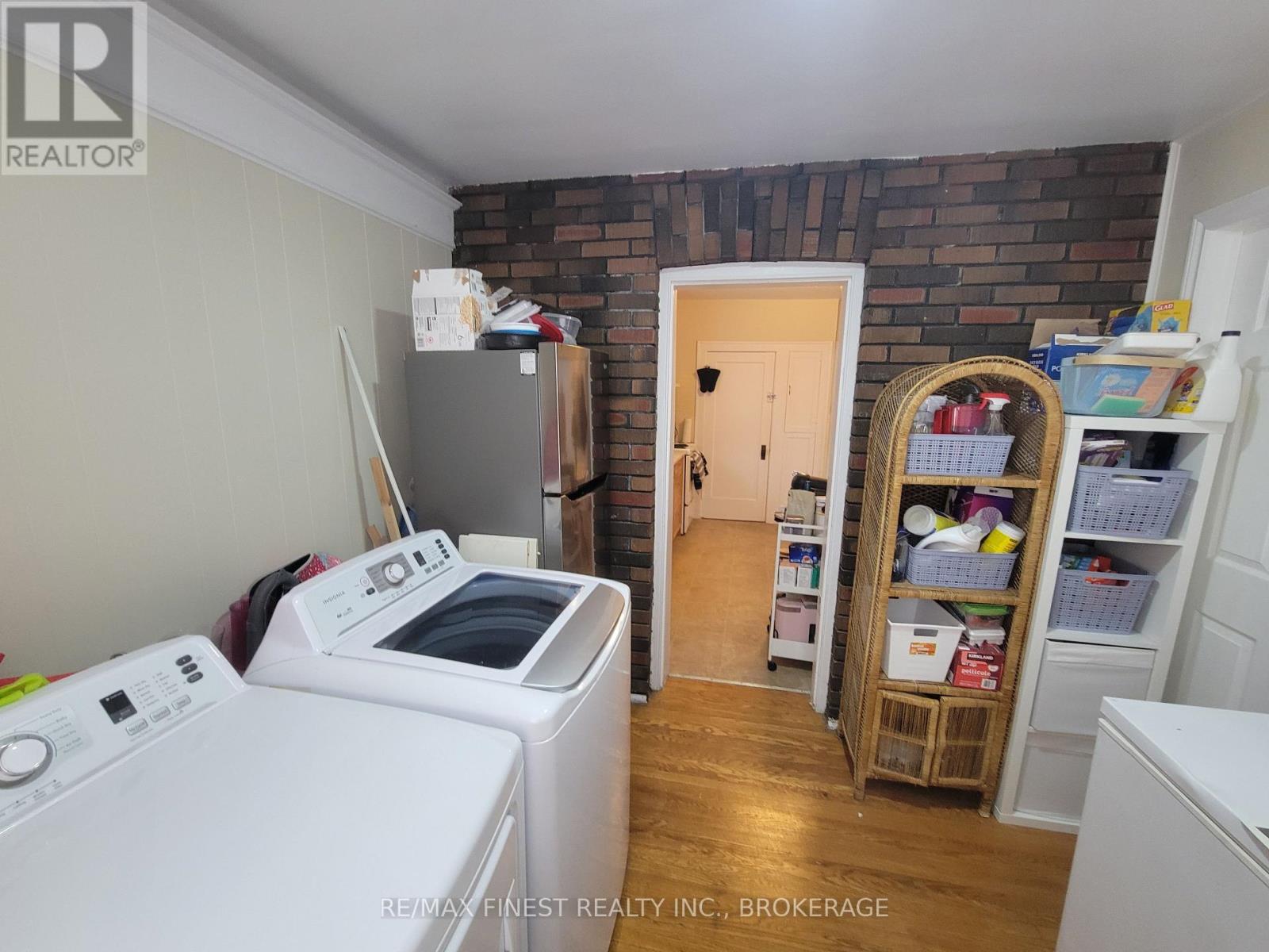 48 DUNDAS STREET - 11