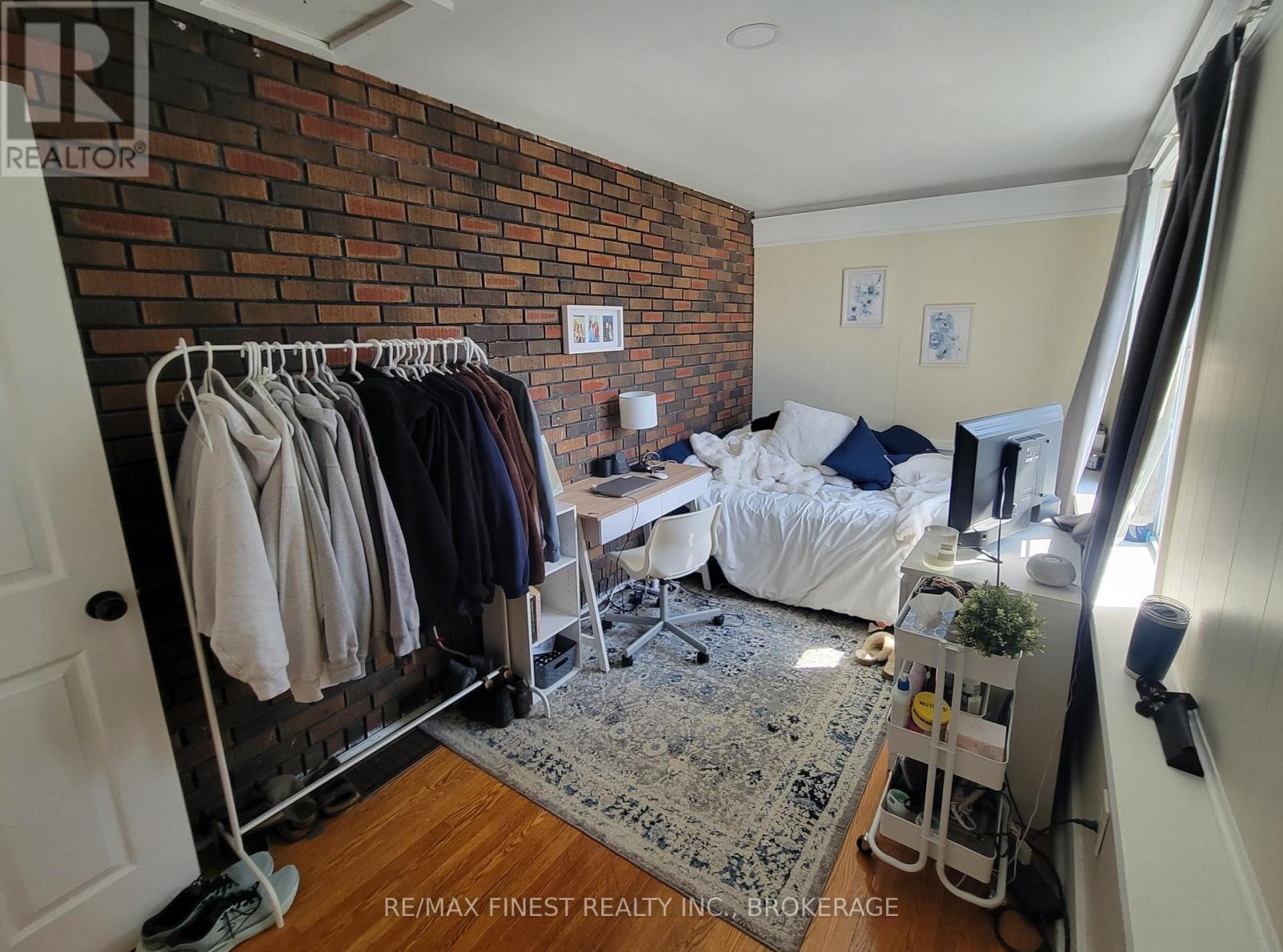 48 DUNDAS STREET - 12