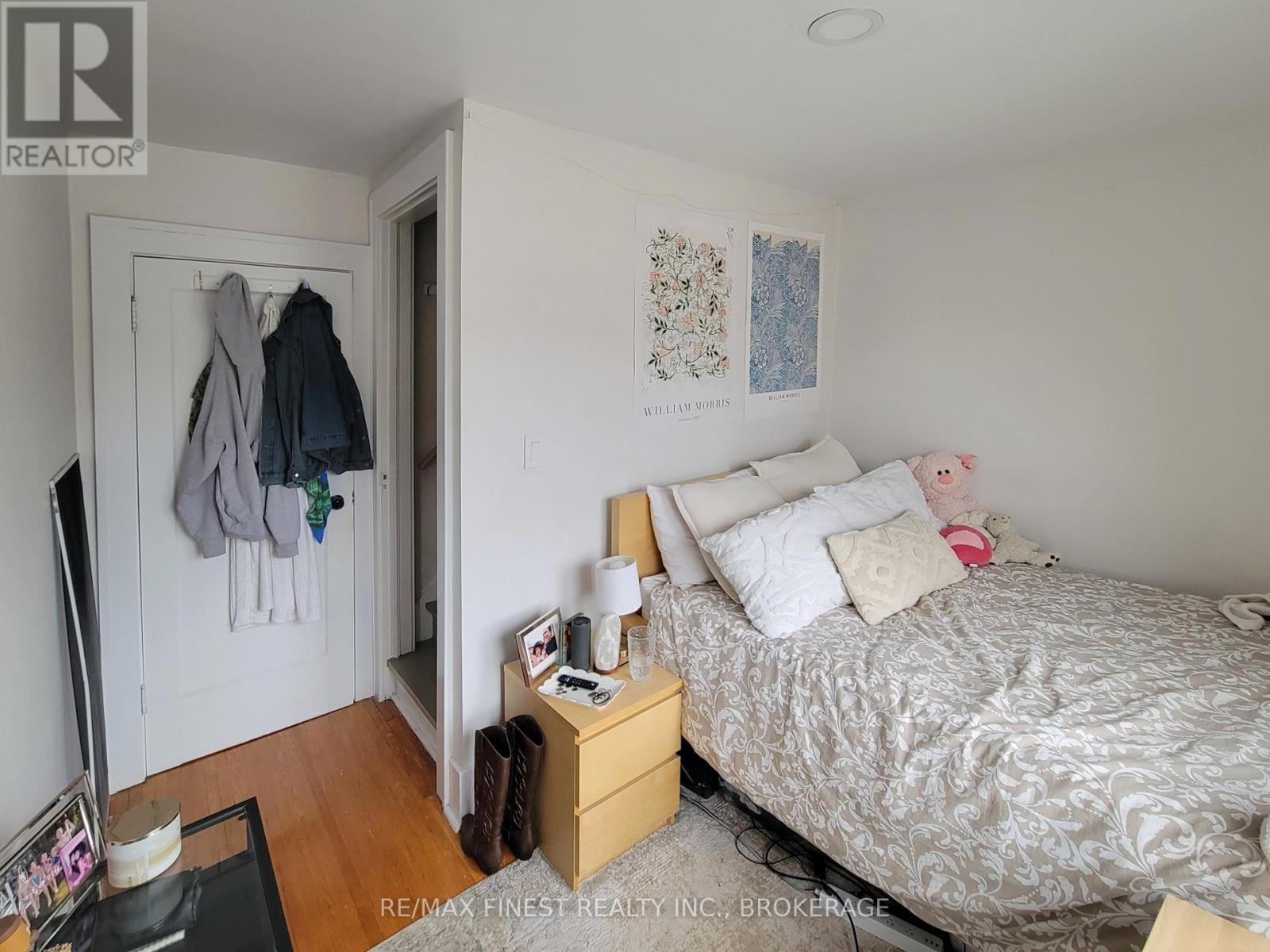 48 DUNDAS STREET - 18