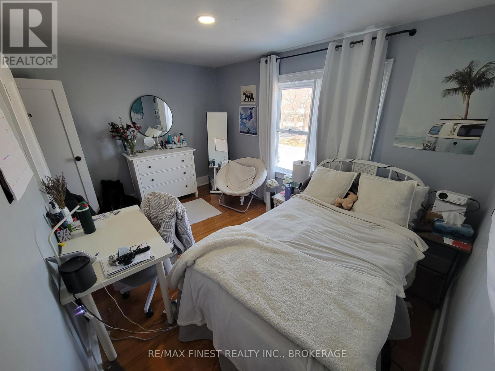 48 DUNDAS STREET - 23