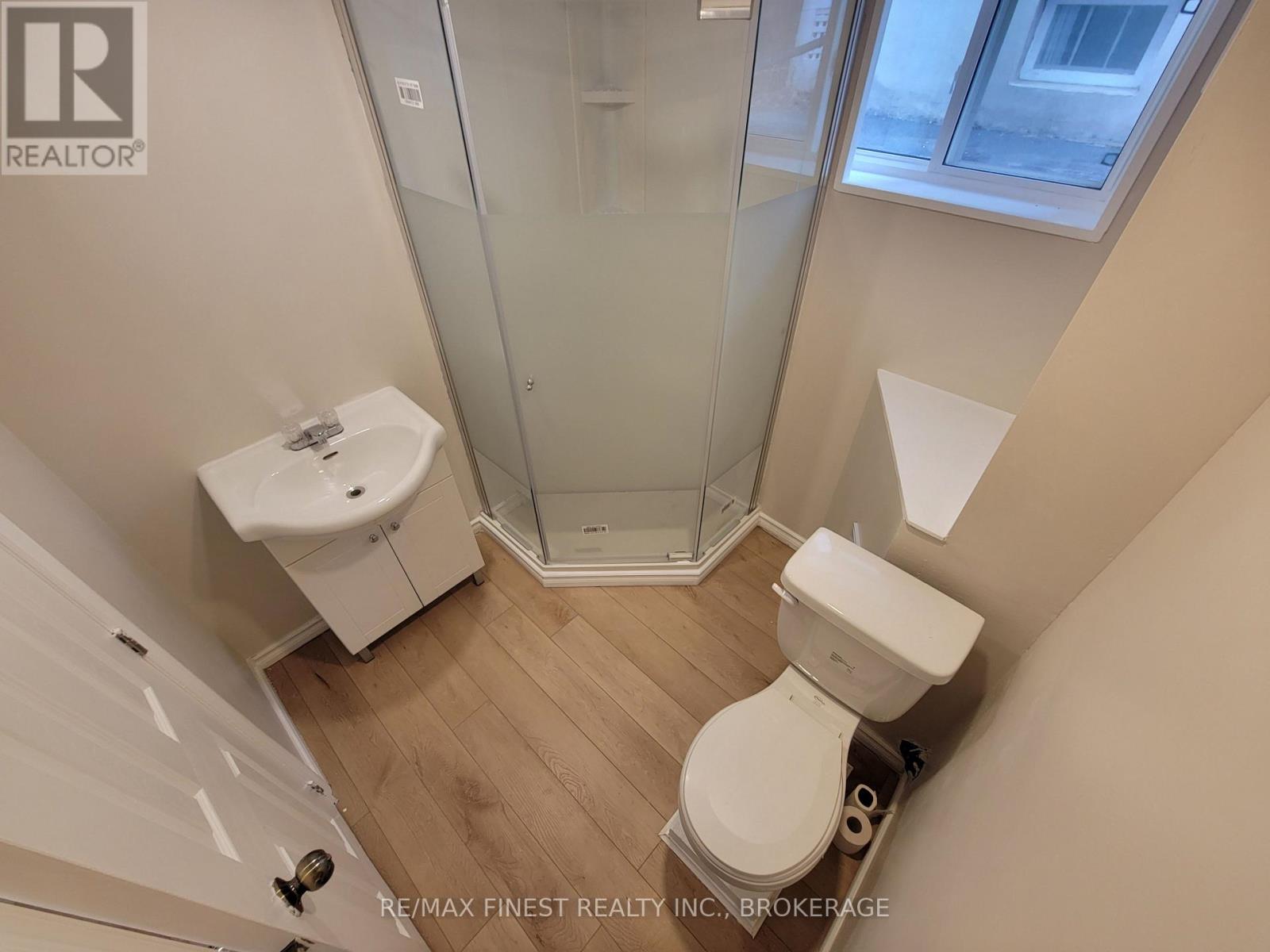 48 DUNDAS STREET - 29