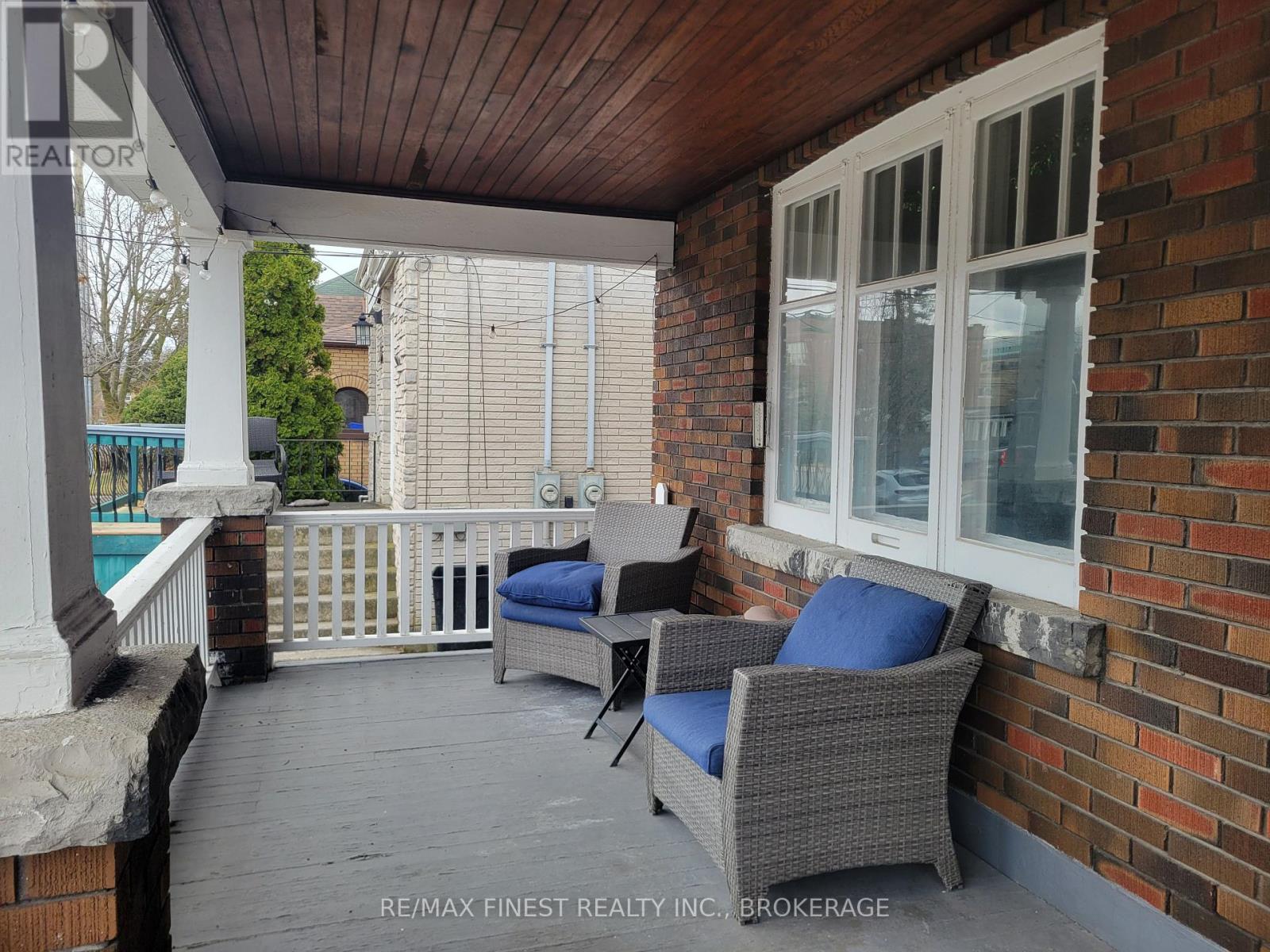 48 DUNDAS STREET - 4
