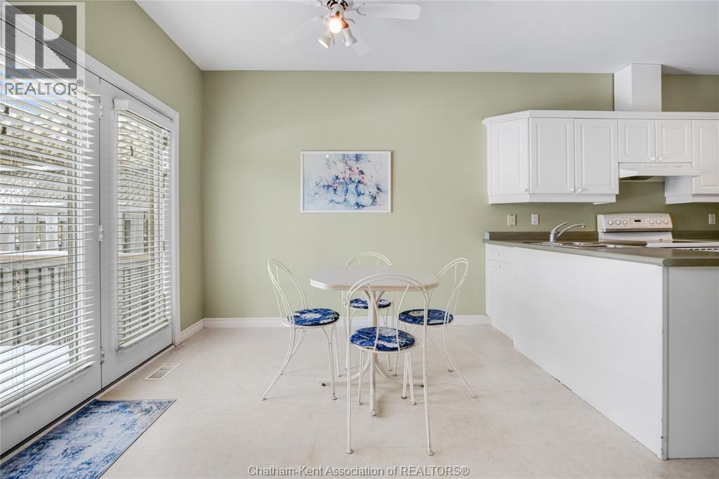 15 HOME PLACE, Chatham, Ontario, N7L5P4 — Photo 10