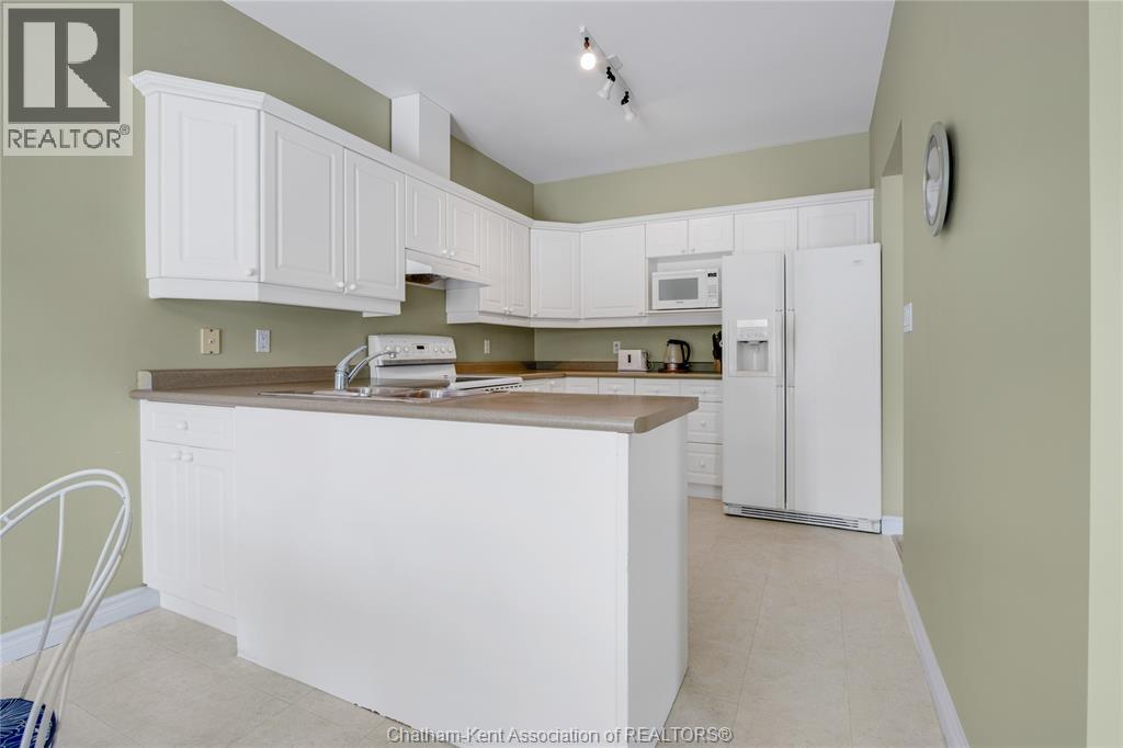 15 HOME PLACE, Chatham, Ontario, N7L5P4 — Photo 11