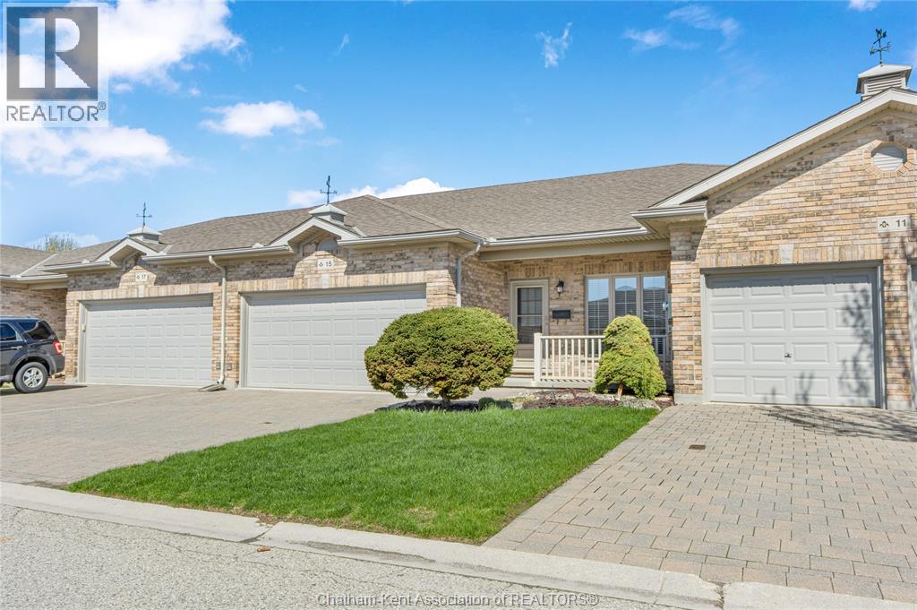 15 HOME PLACE, Chatham, Ontario, N7L5P4 — Photo 3