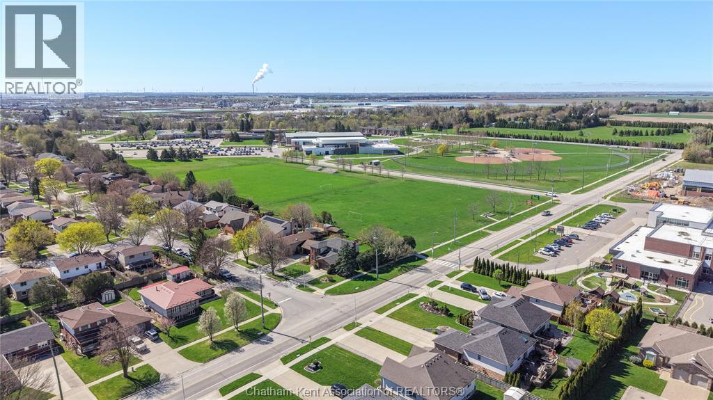 15 HOME PLACE, Chatham, Ontario, N7L5P4 — Photo 45