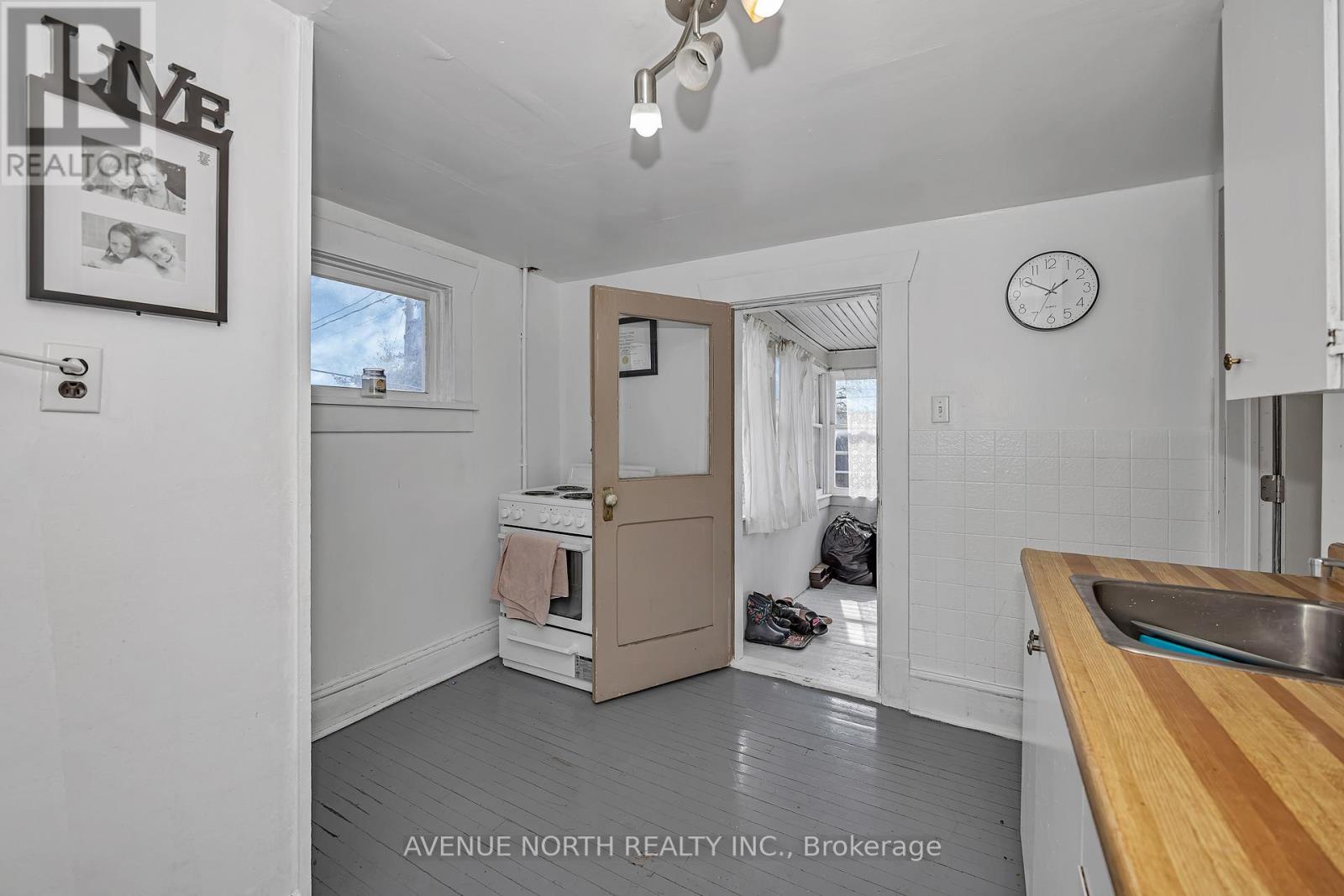 143 BROCKVILLE STREET - 30