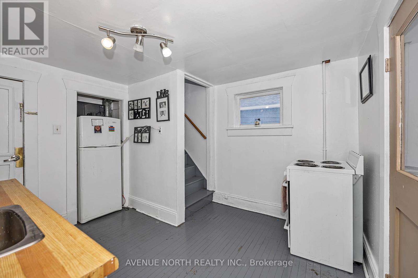 143 BROCKVILLE STREET - 31