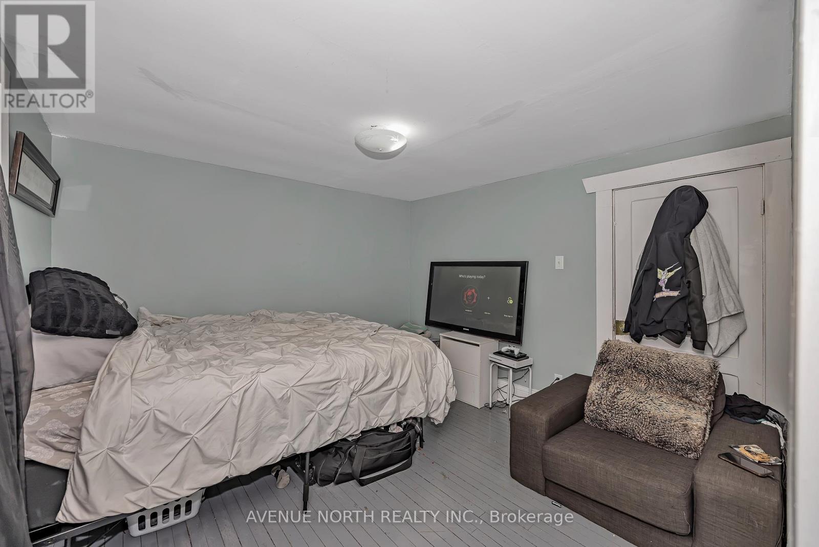 143 BROCKVILLE STREET - 33