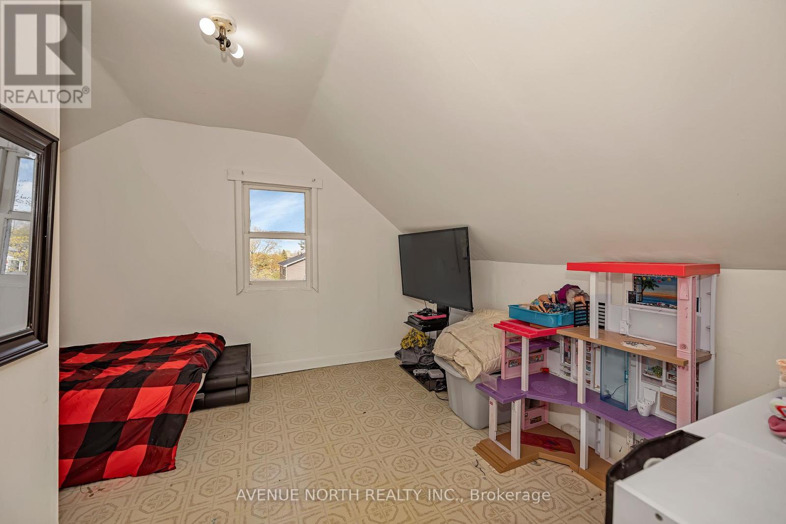143 BROCKVILLE STREET - 38
