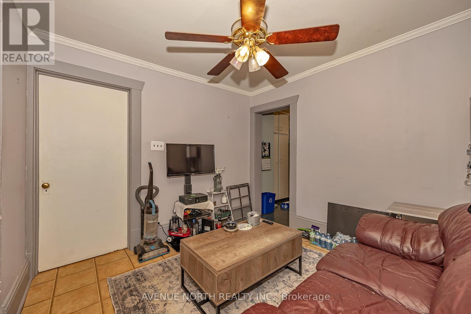 143 BROCKVILLE STREET - 8