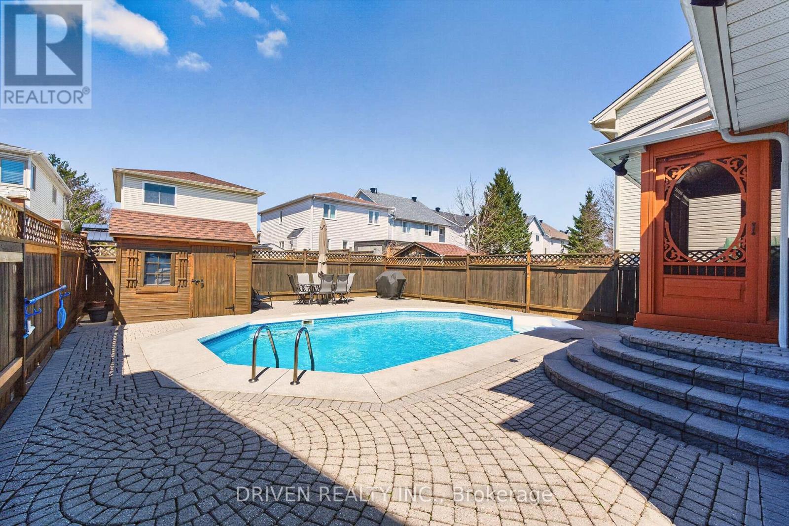 30 PEACOCK CRESCENT - 25