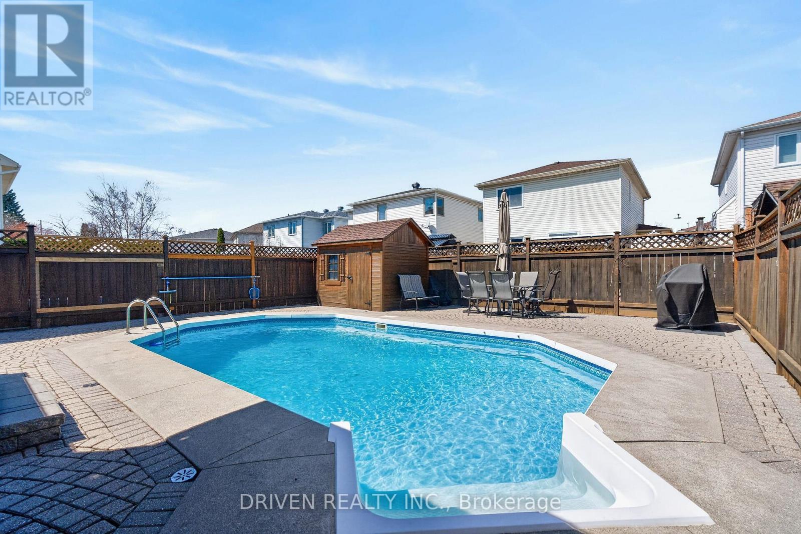 30 PEACOCK CRESCENT - 27