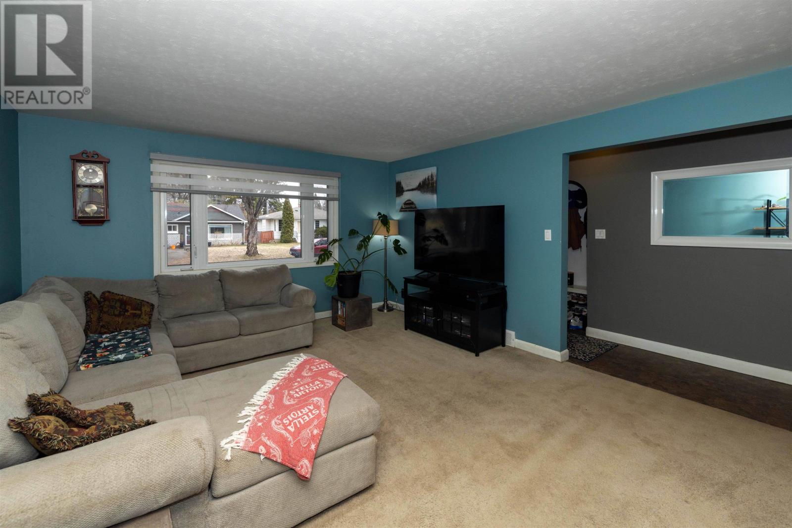 2240 Rankin St, Thunder Bay, Ontario, P7E5Z9 — Photo 4