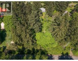5235 Mcleod Rd, Hornby Island, BC V0R1Z0 Photo 6