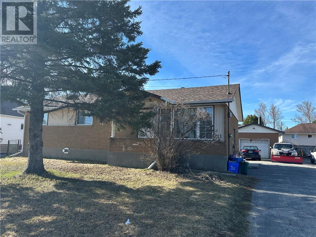 211 Cote Boulevard SW - 1