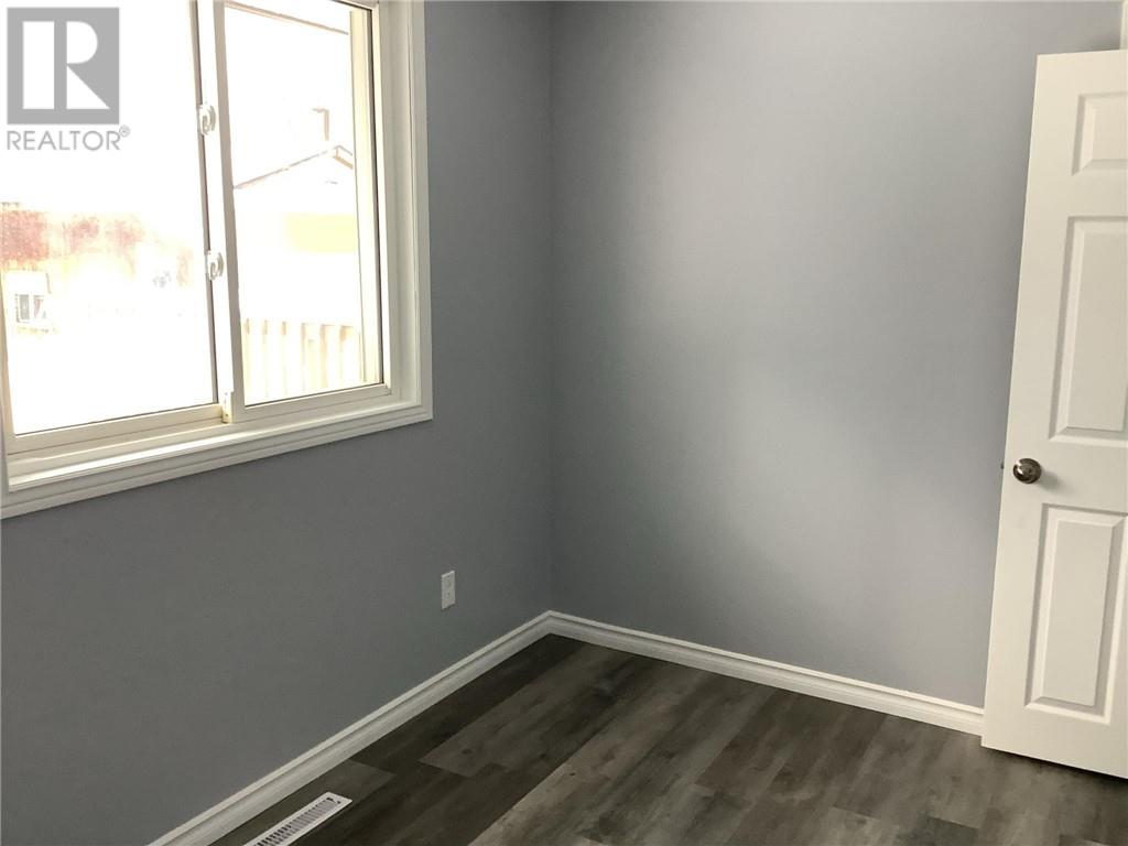 211 Cote Boulevard SW - 12