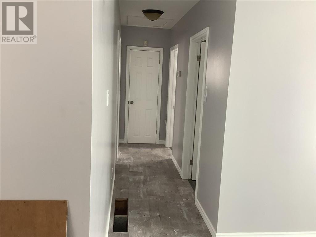 211 Cote Boulevard SW - 11